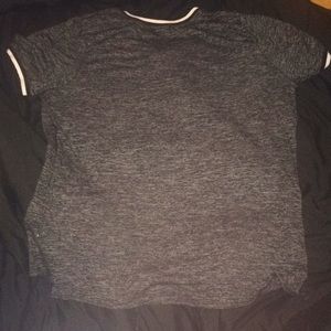 I’m selling this grey and black shirt